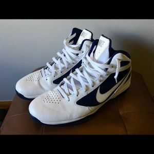 Nike Basketball Shoes - Buy Now!